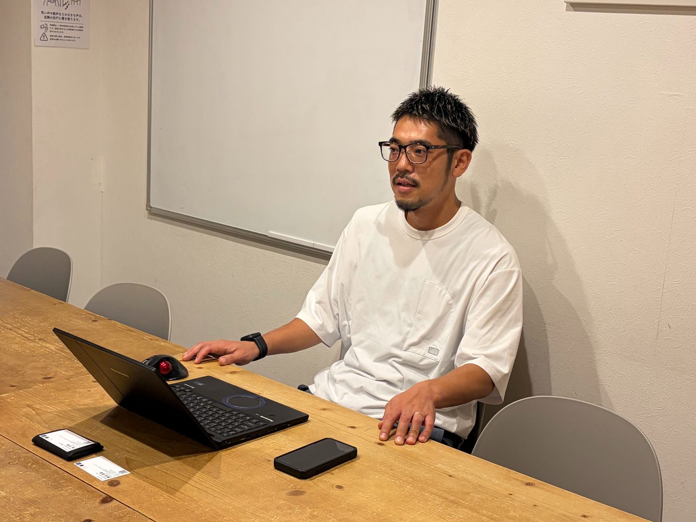 インタビューの様子